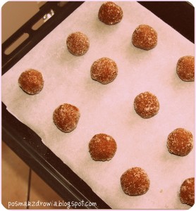 ciasteczka melasowe+przed+upieczeniem